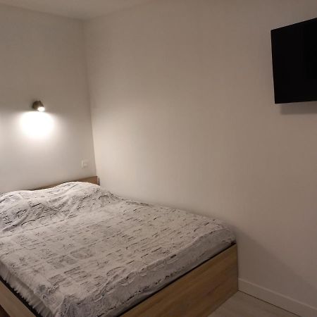 Apartamento Studio Tt Confort Neuf Et Equipe Noyon Exterior foto